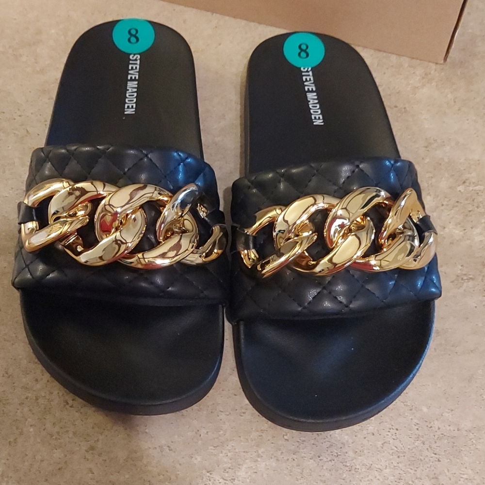 Steve Madden slides